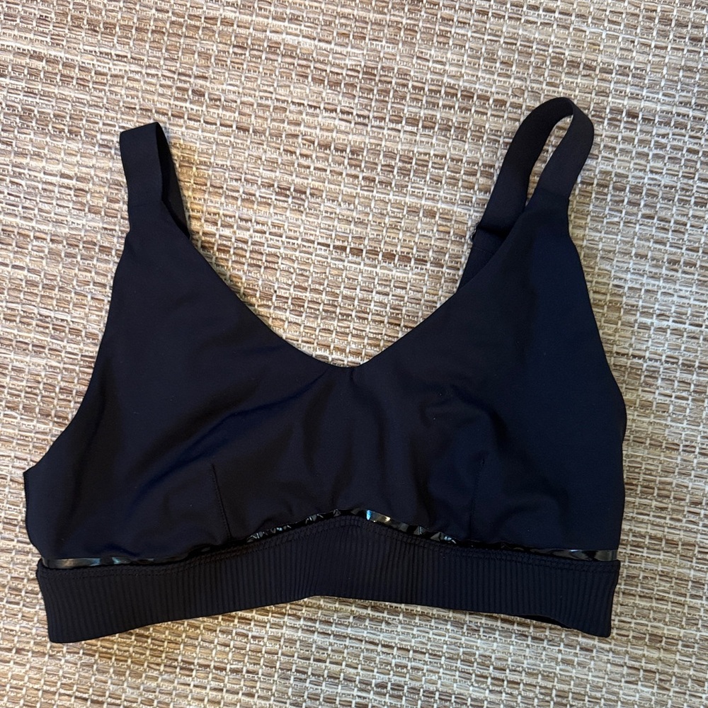 Black Women's Sports Bra with Adjustable Straps
